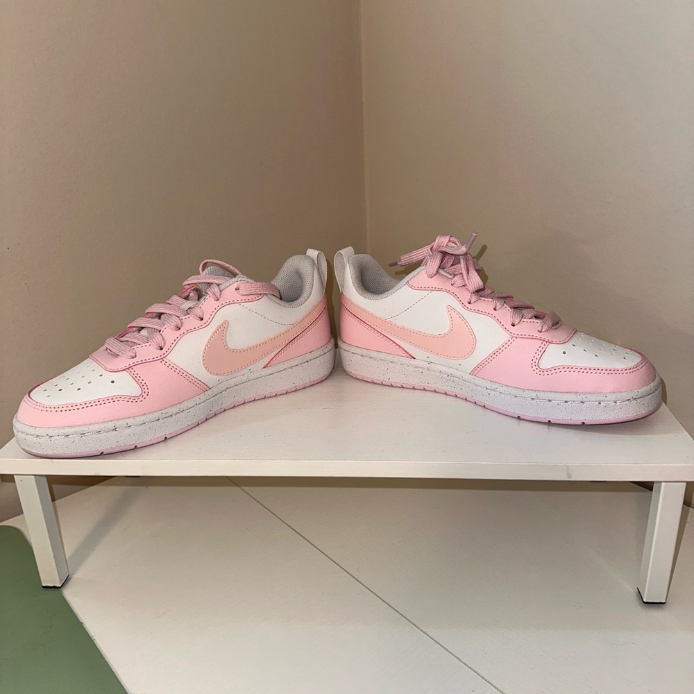 Nike Blush Pink Court Borough Low Recraft (4Youth)
